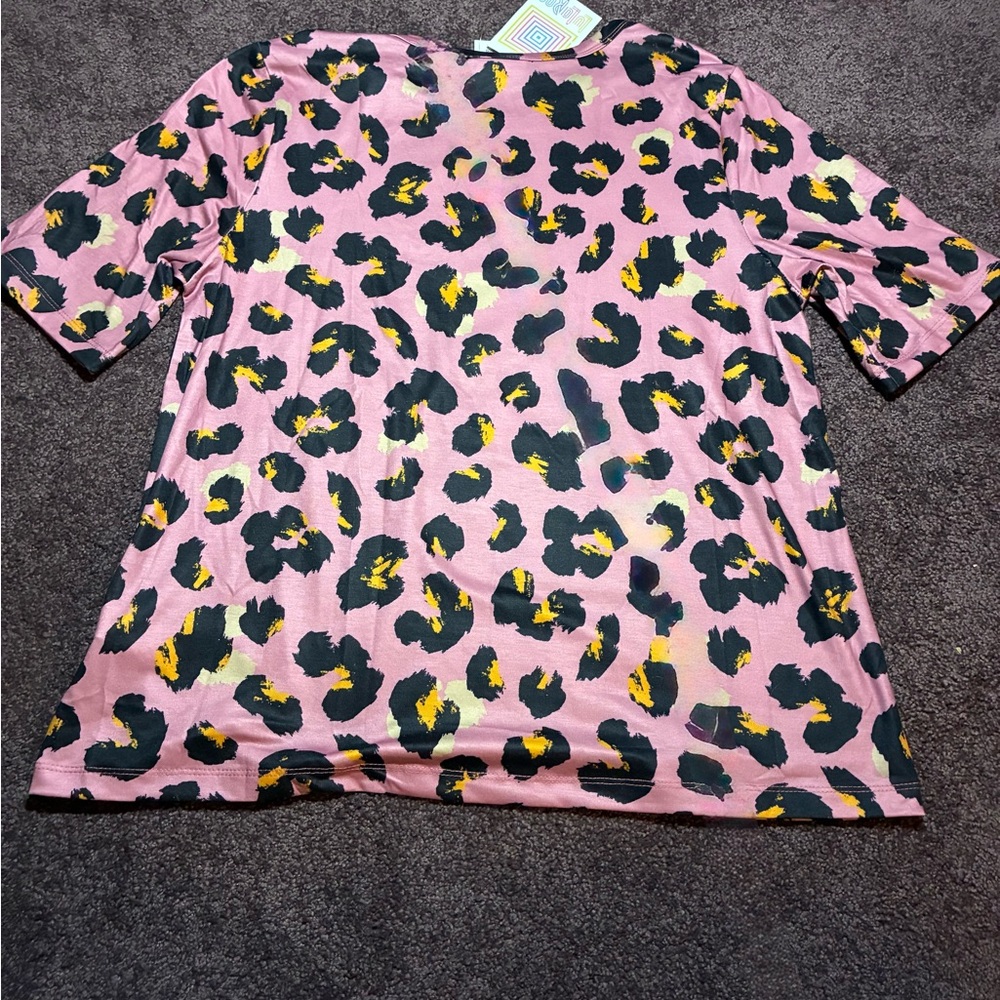 LuLaRoe Pink and Black Leopard Print Short Sleeve Tee - Picture 2 of 4